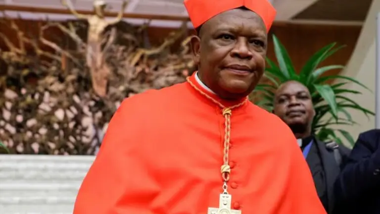 Cardenal Fridolin Ambongo Besungu, de la República Democrática del Congo.