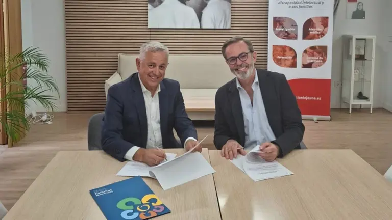 El presidente de la FEFN, José María Villalón, y el director de la Fundación Jérôme Lejeune, Pablo Siegrist.