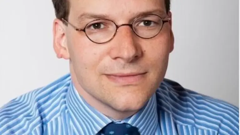 Émile Perreau-Saussine.