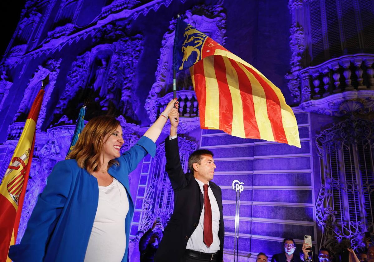 Maria Jose Catala y Carlos  Mazón, la noche del 28-M