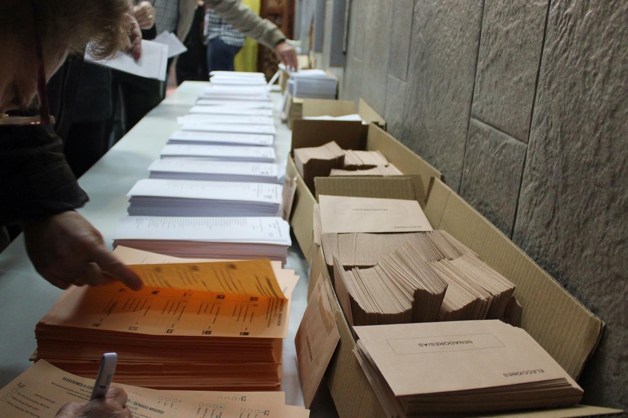 La falta de papel encarece las elecciones de 2023 por la subida del precio de las papeletas