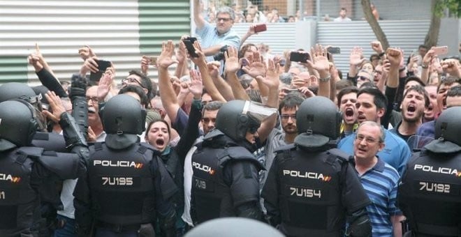 Guerra de jueces en Cataluña por las cargas del 1-O