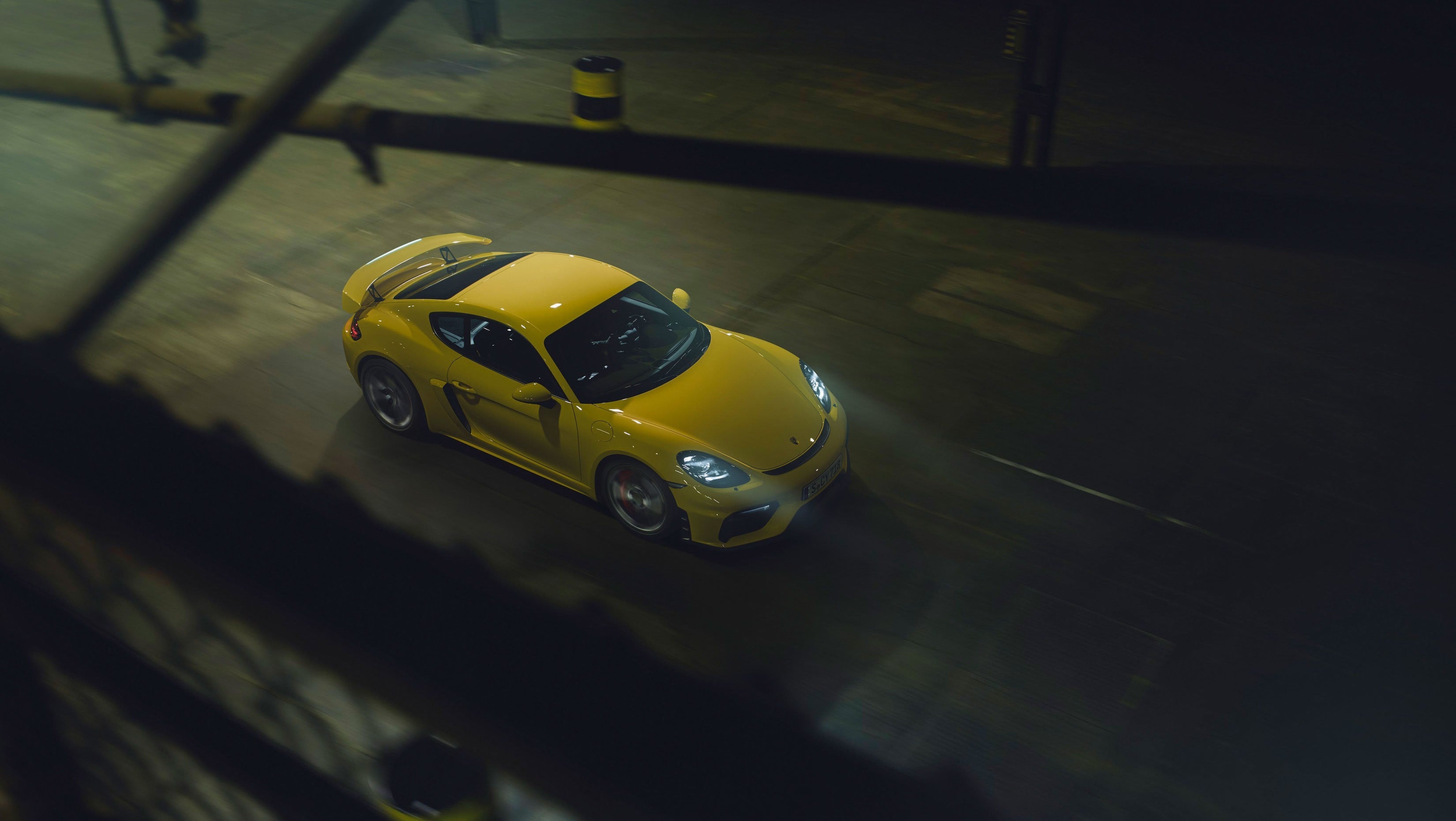 high_718_cayman_gt4_2019_porsche_ag