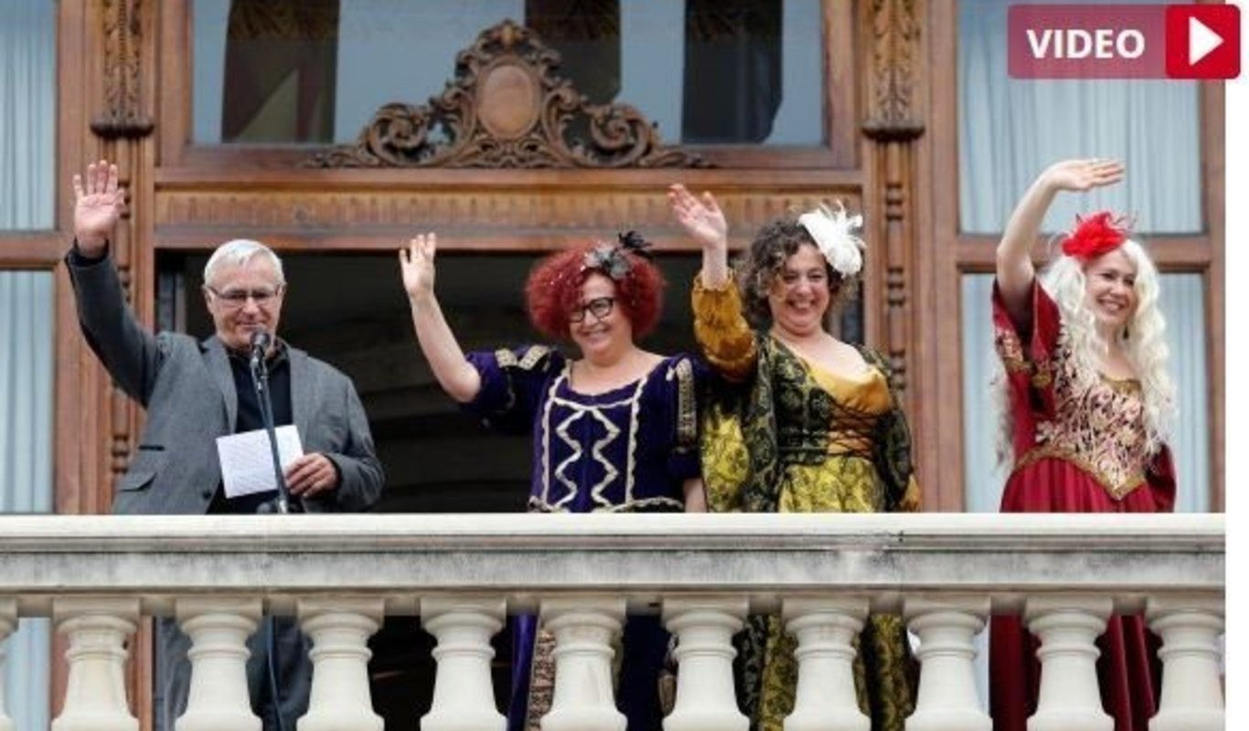 Las tres Magas con el alcalde de Valencia en 2016