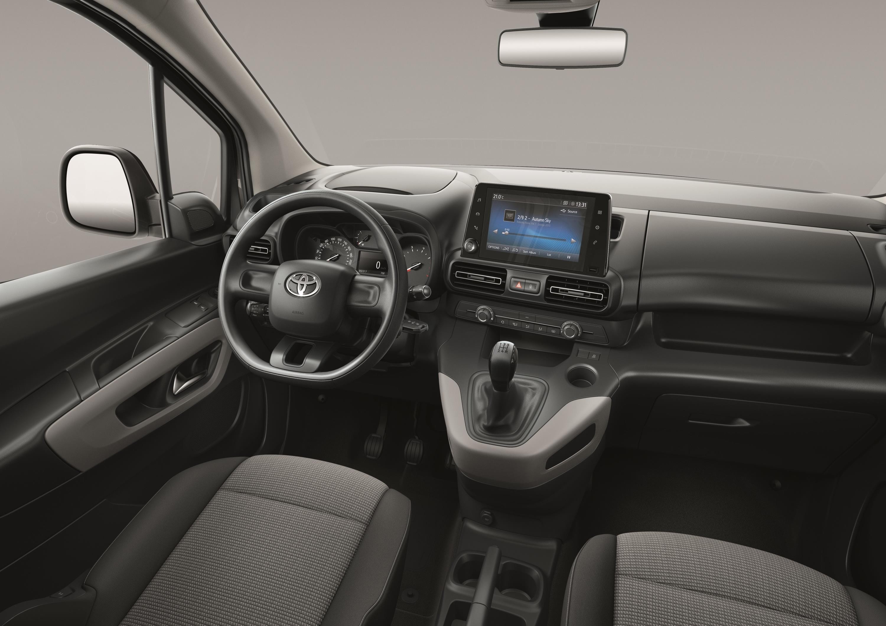 Toyota PROACE CITY COMBI (9)