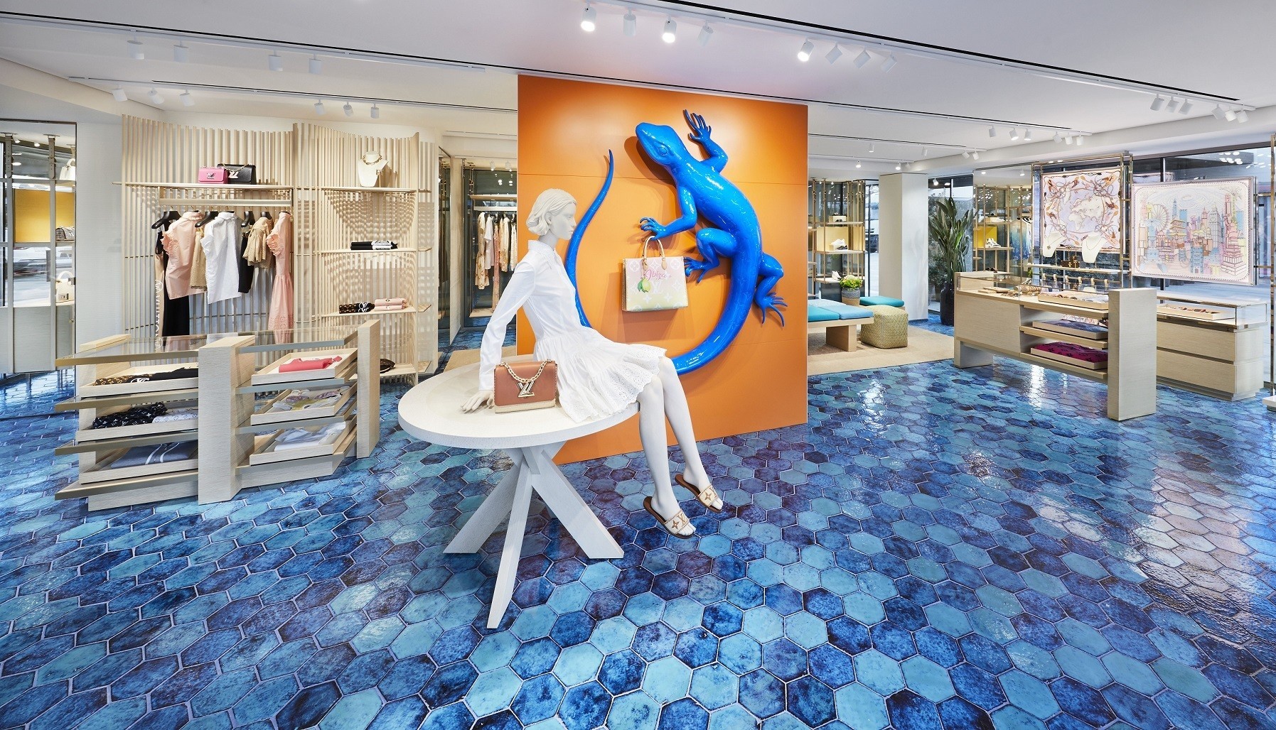 Louis Vuitton tienda pop-up Ibiza interior_2021 @ Stéphane Muratet