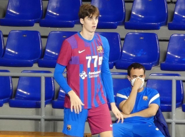 Pablo Urdangarín, con cada vez más peso en la primera plantilla del Barcelona de balonmano