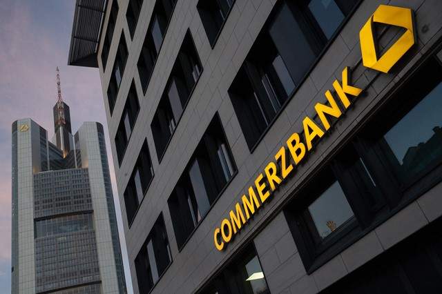 Commerzbank ganó 768 millones en el primer semestre, frente a las pérdidas de 394 millones de 2021