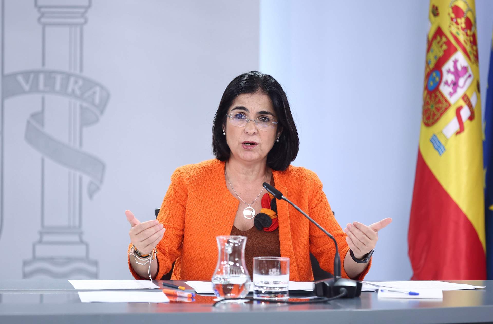 Sánchez ordena a la ministra Darias ir al choque con Ayuso para repetir en Canarias el éxito de la ‘operación Illa’ en Cataluña