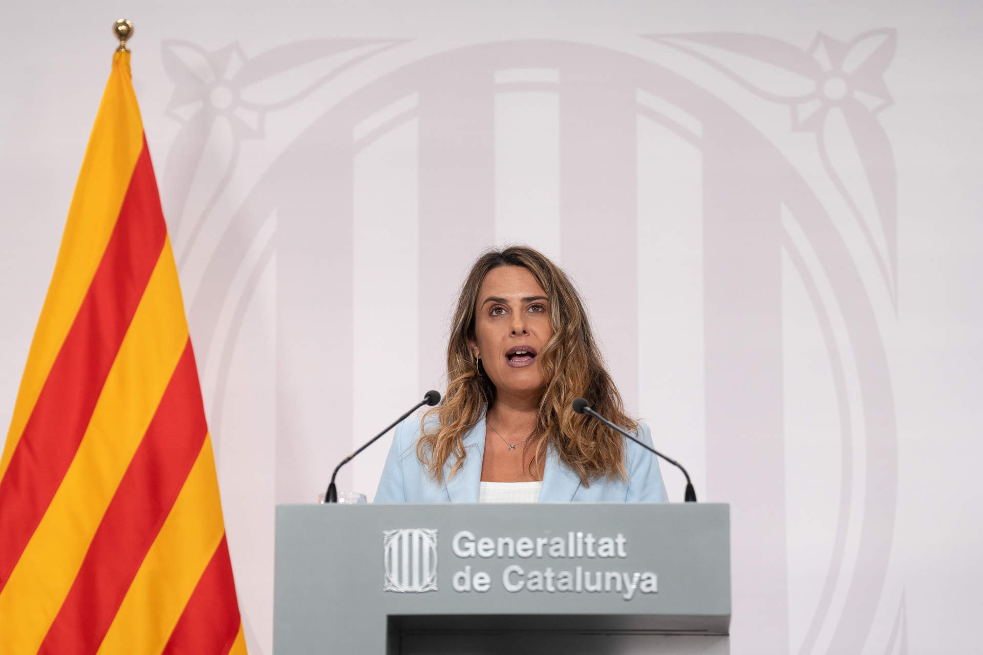 Aragonès defiende mantener el Govern con Junts pero se prepara para 