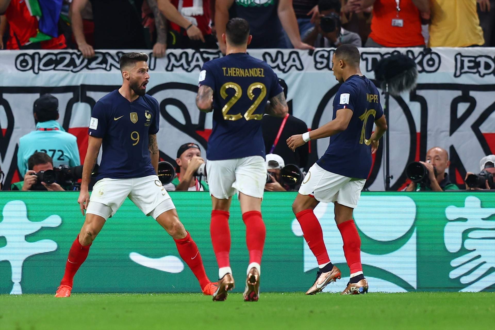 Giroud celebra su gol Francia 1-0 Polonia