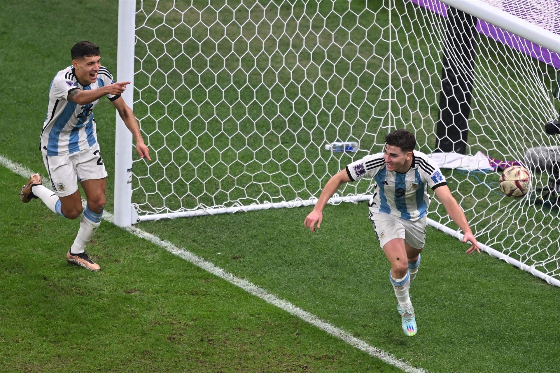 Gol de Julián Álvarez (3-0) en el Argentina 3-0 Croacia
