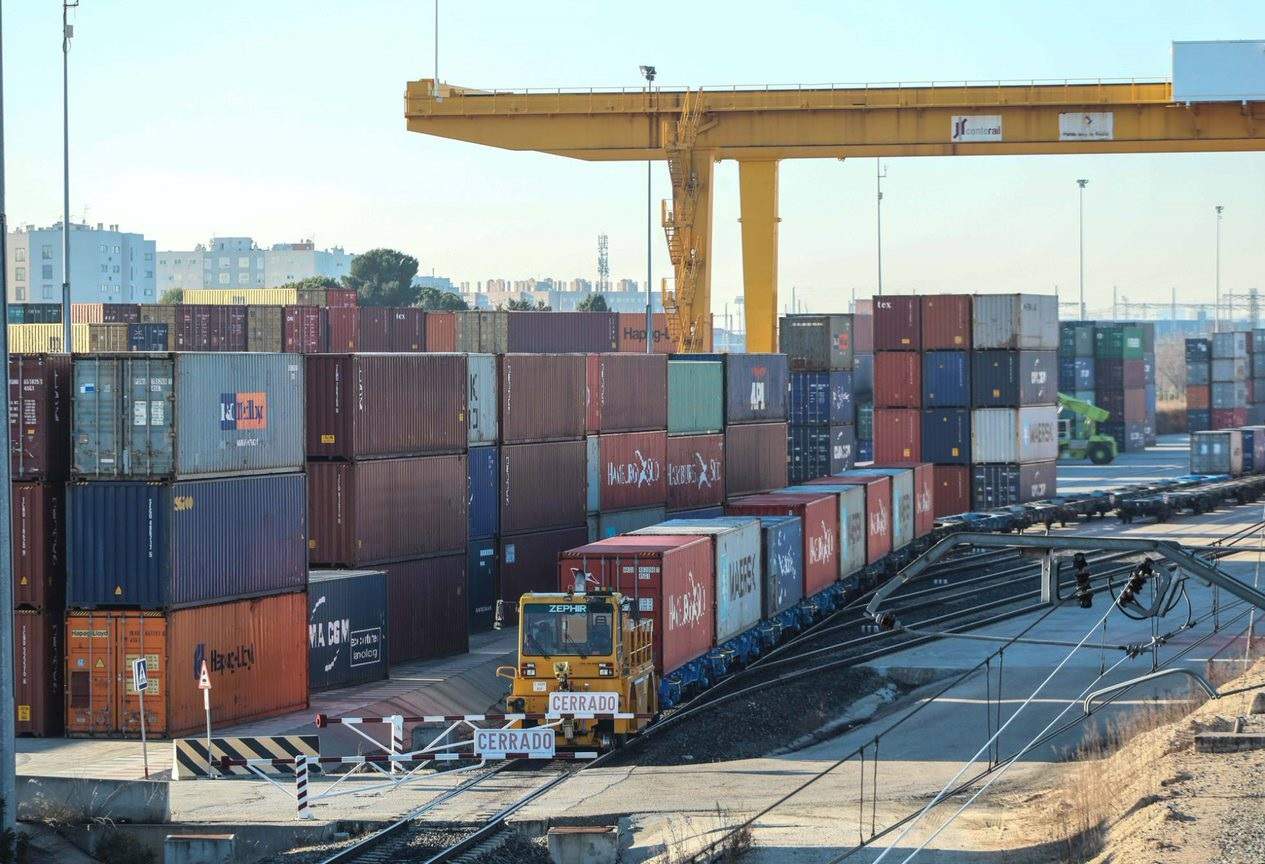 Adif adquiere el 13% de Puerto Seco de Madrid para promover el transporte de mercancías en ferrocarril