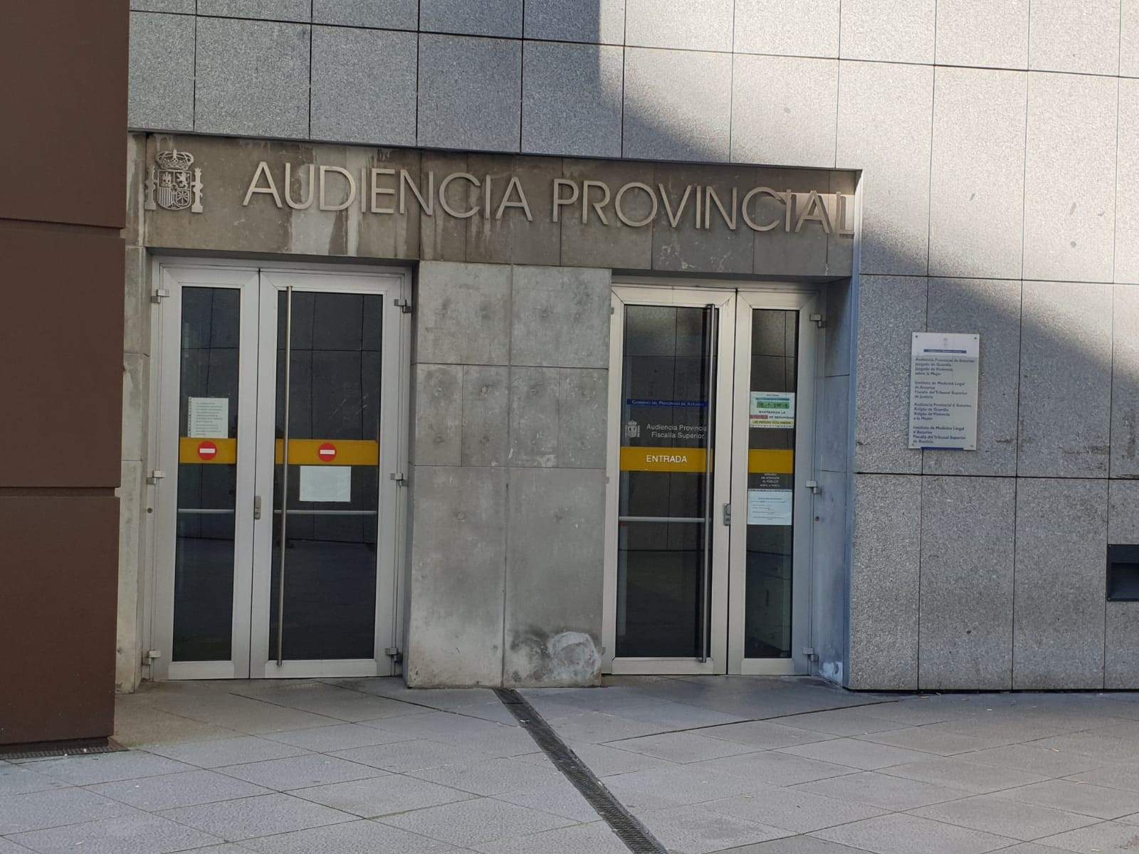 Un nuevo auto judicial rebaja la pena a un condenado por violación de 9 a 8 años de prisión en Asturias