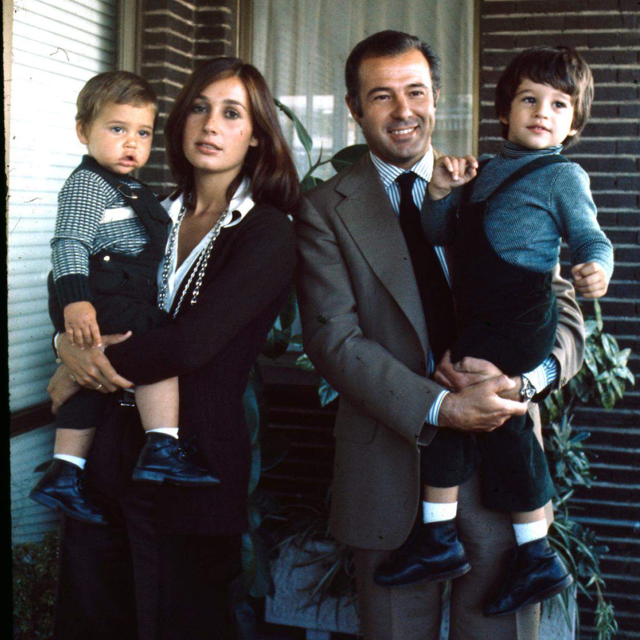 En 1984 el duque Alfonso de Borbón y Dampierre sufre un grave accidente de coche y muere su hijo mayor, Francisco. Fuente | Mujer de hoy.