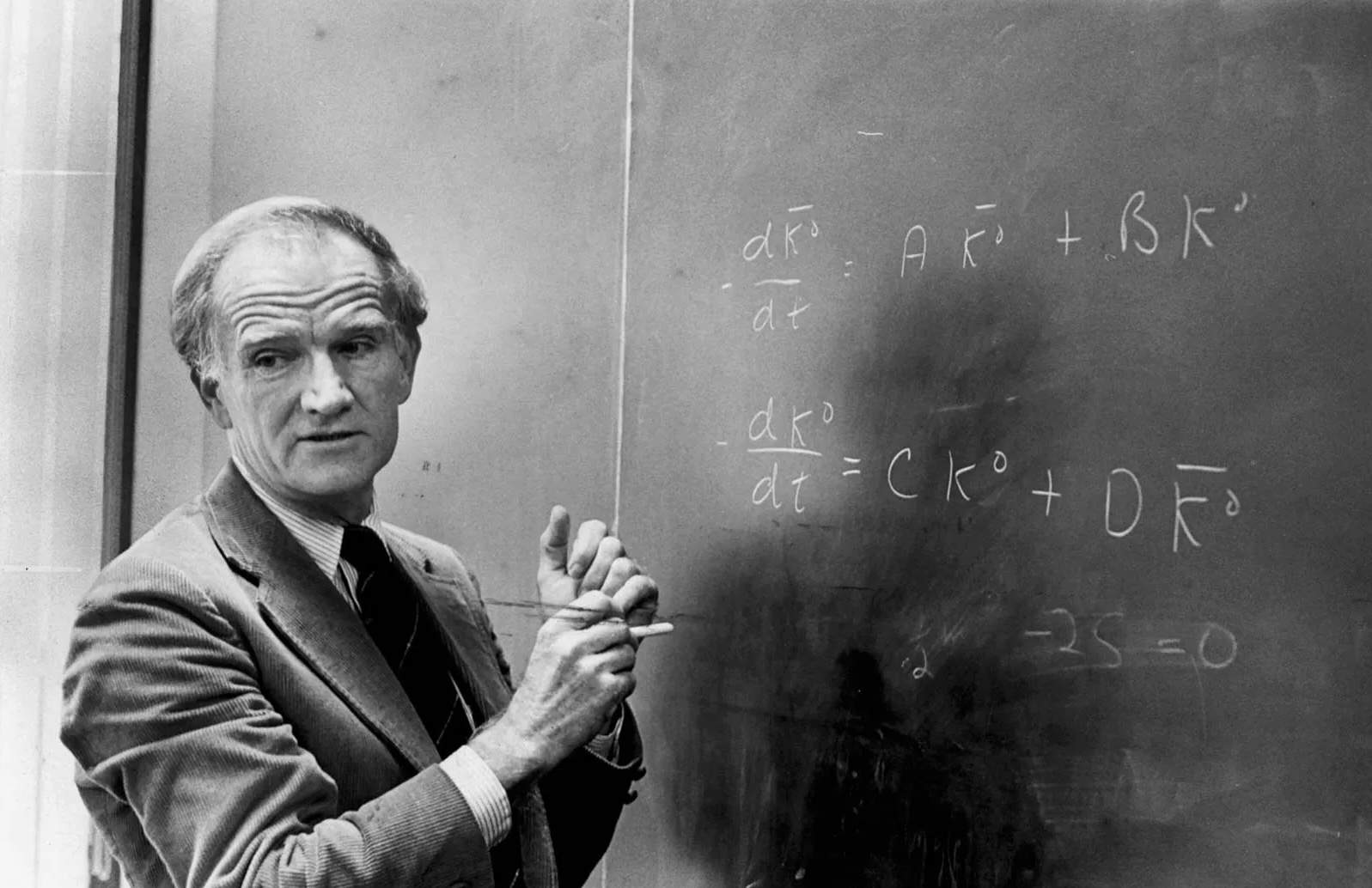 En 2015 fallece Val Logsdon Fitch, físico premio nobel de física en 1980. Fuente | Encyclopedia Británica.