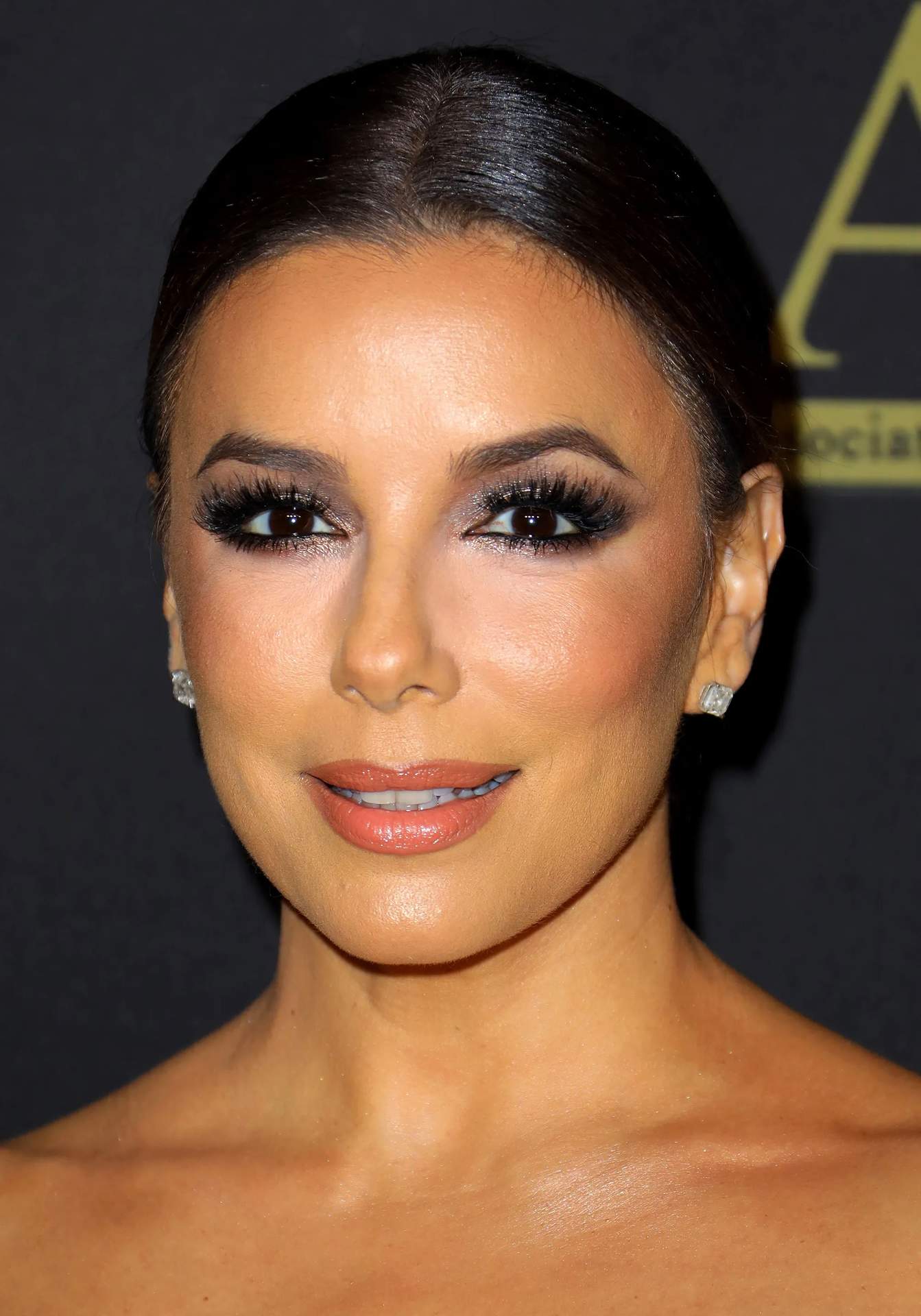 El cambio de Eva Longoria: Antes y después. Fuente | Vogue México.