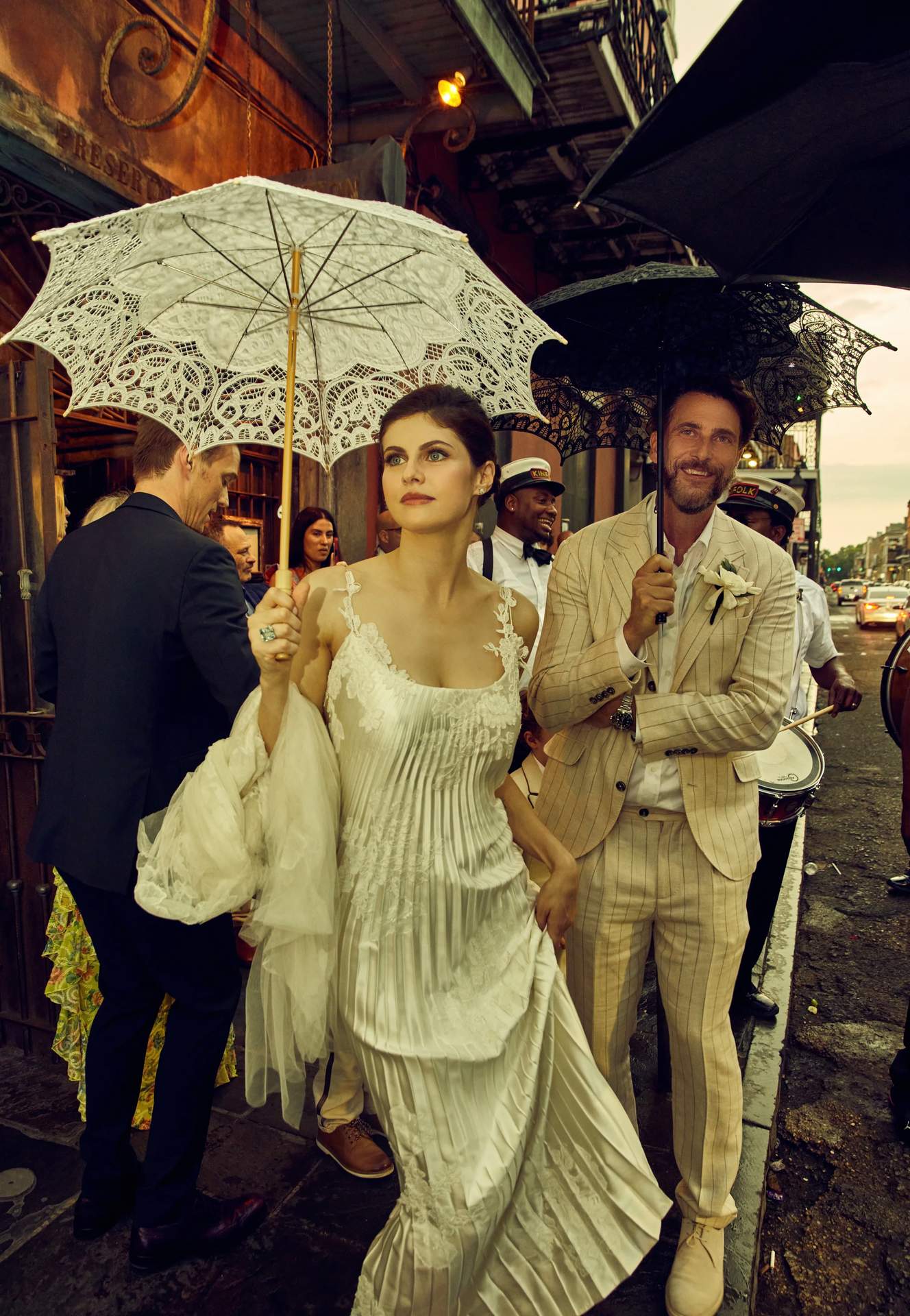 El cambio de Alexandra Daddario: Antes y después. Fuente | Vogue España.