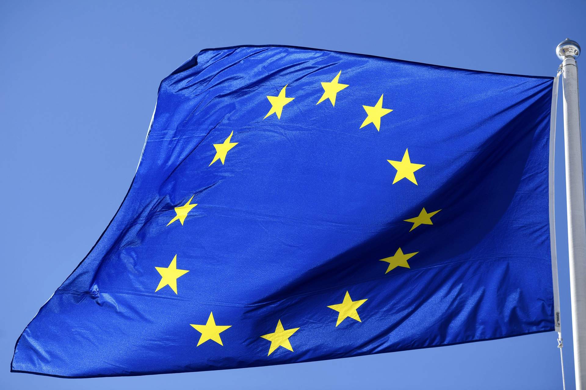 Bruselas permitirá a países de la UE igualar ayudas de terceros como EEUU para evitar la fuga de empresas