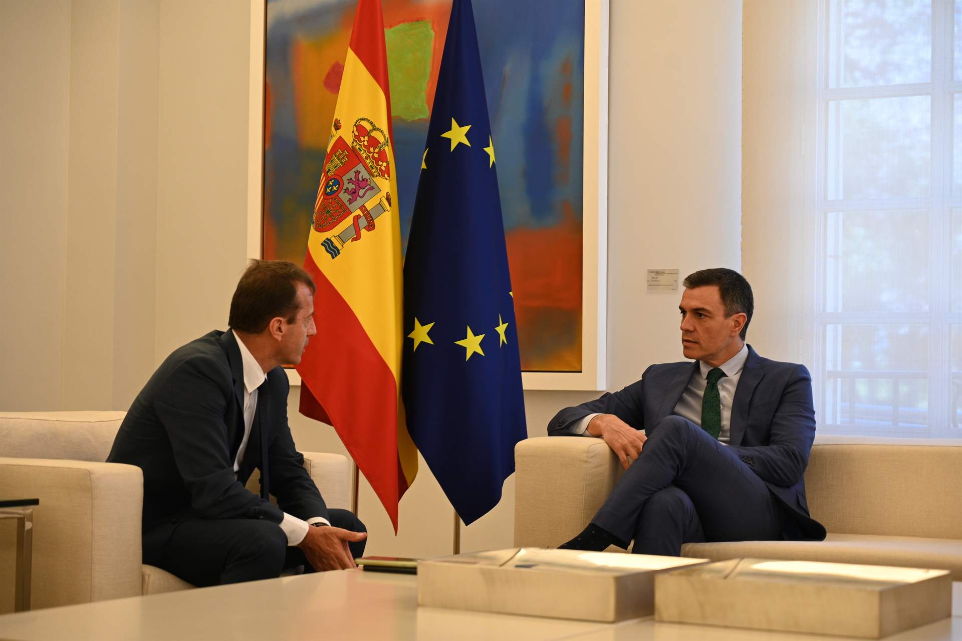 Sánchez aborda con la cúpula directiva de Airbus intensificar la participación de España en sus programas espaciales