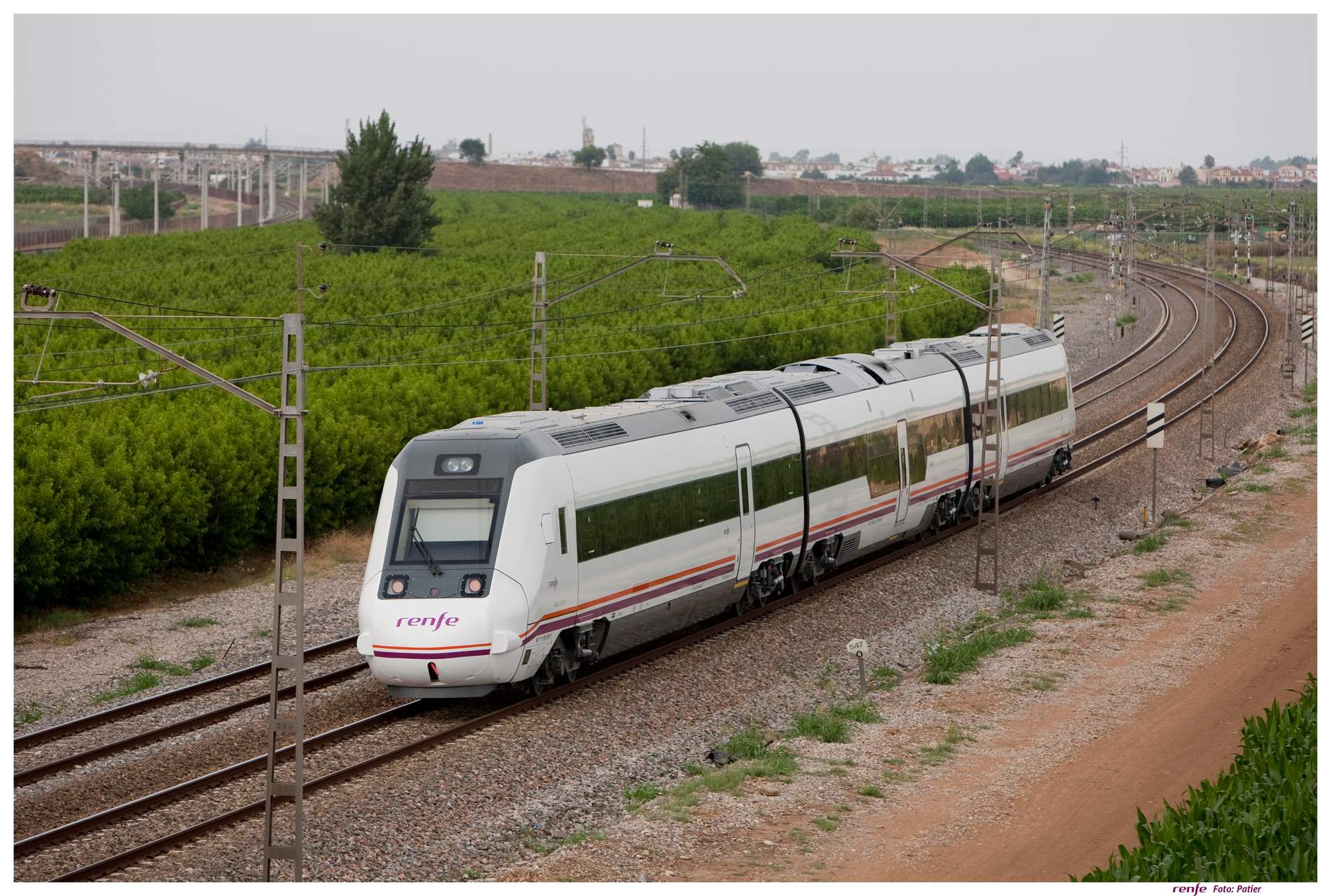 Renfe adjudica a CAF el suministro de 29 trenes eléctricos de Cercanías por 193 millones de euros