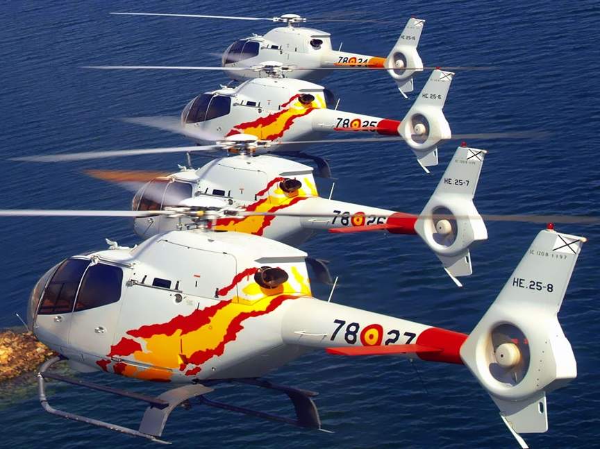 Helicópteros de la Patrulla Aspa del Ejército del Aire (Foto: Flickr Ejército del Aire).
