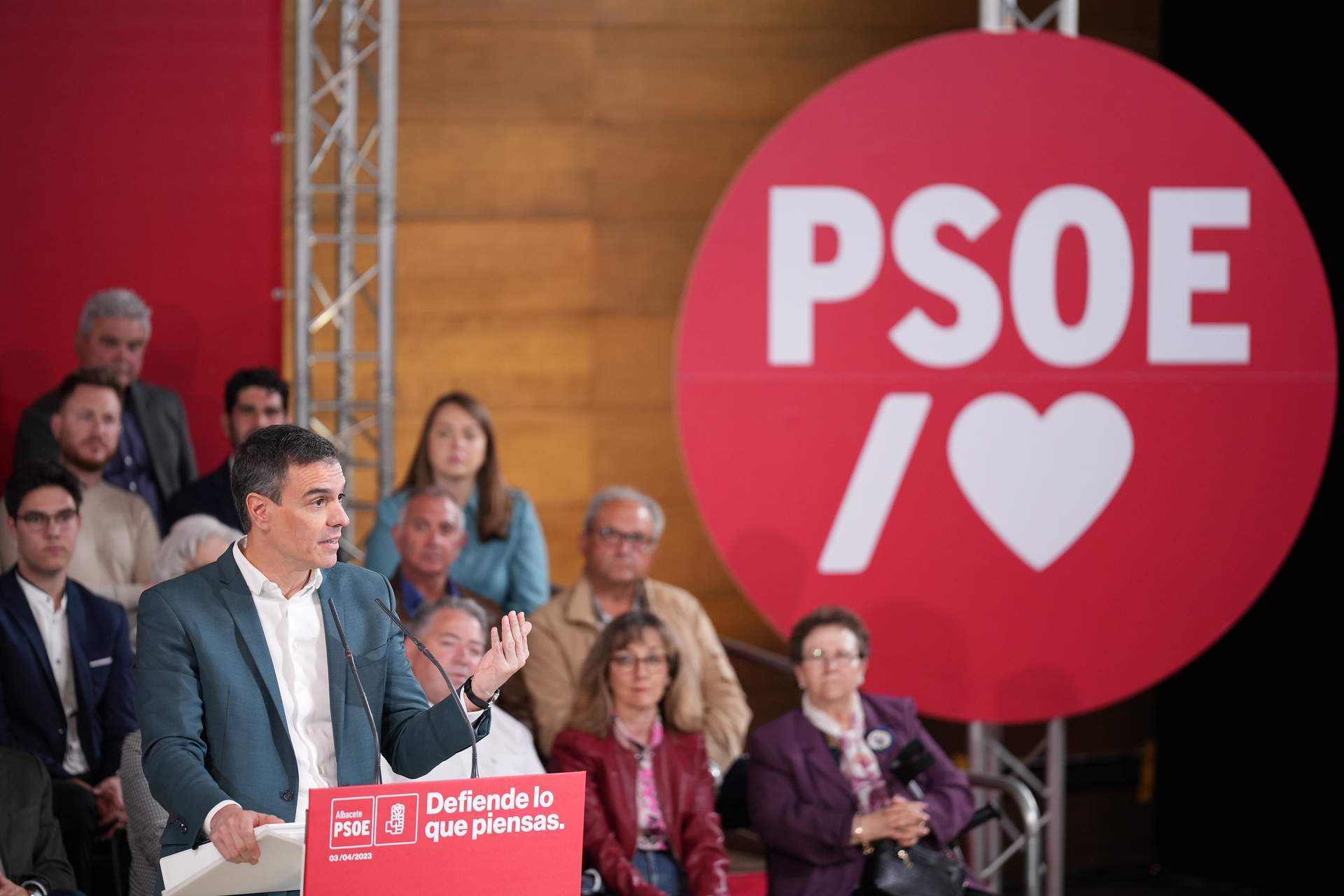 Sánchez dice que sale el 28M a competir en gestión con un PP que solo torpedea y busca volver a la política de Rajoy