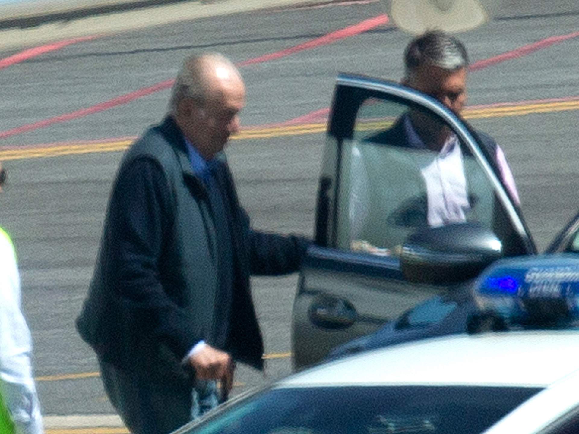 Juan Carlos I, en el aeropuerto de Vigo.