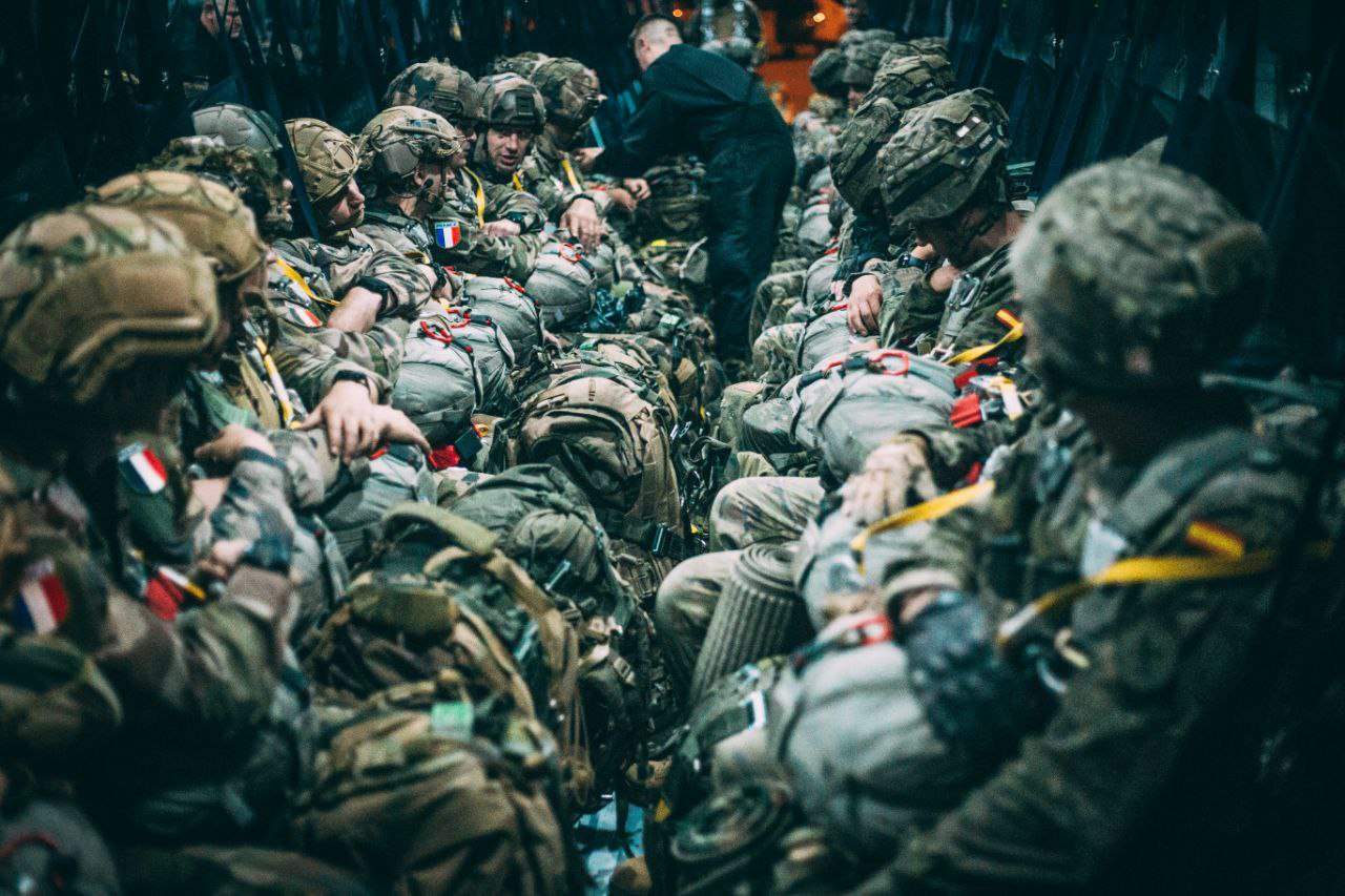 Paracaidistas en un ejercicio 'Swift Response' (Foto: Flickr Ejército de Tierra).