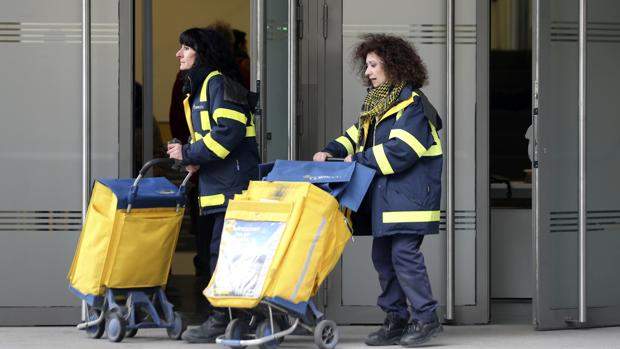 Trabajadoras de Correos.