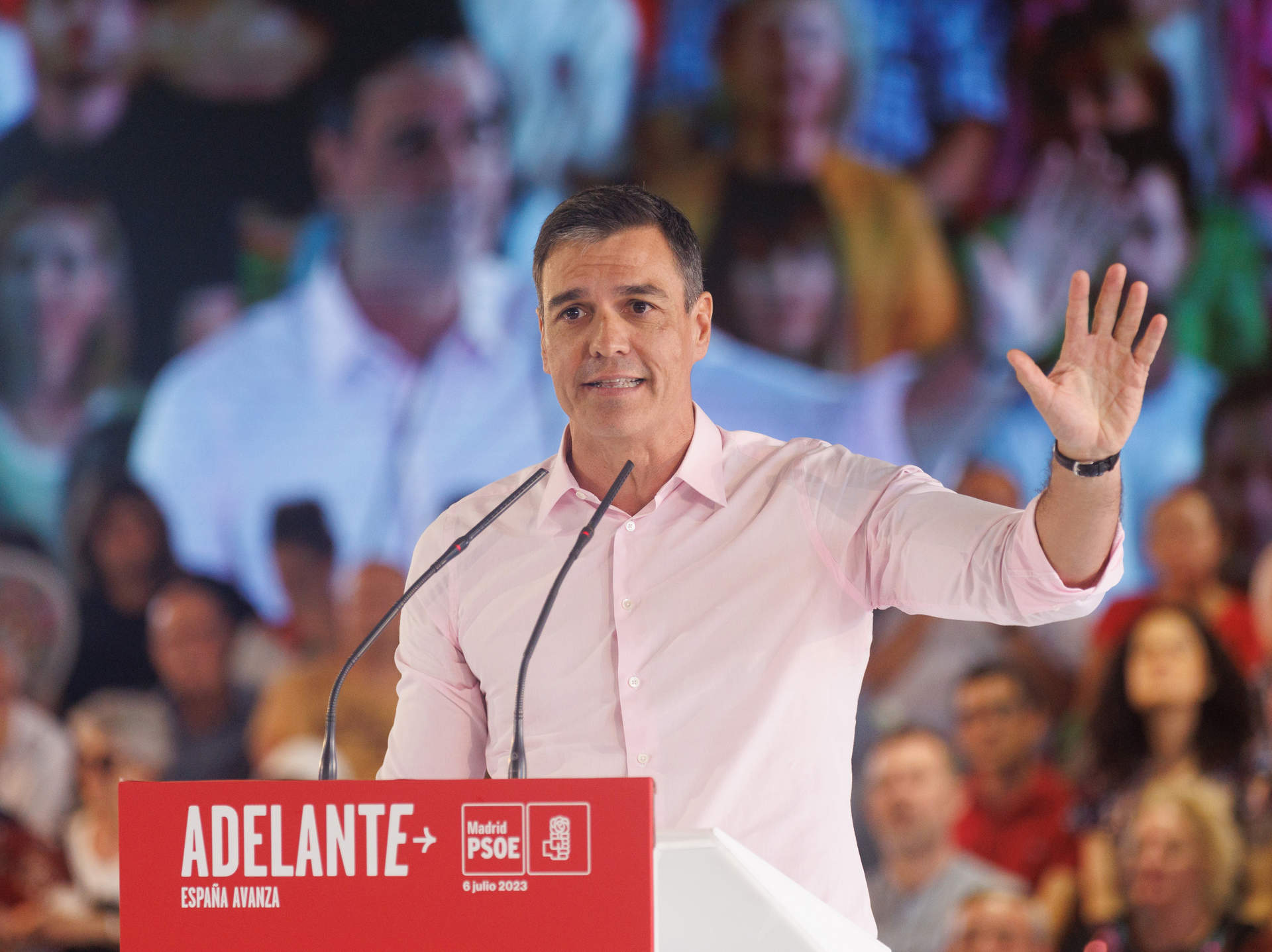 El secretario general del PSOE y presidente del Gobierno, Pedro Sánchez, interviene en el acto de inicio de la campaña, en el Pabellón de Convenciones de la Casa de Campo de Madrid, a 6 de julio de 2023, en Madrid.
