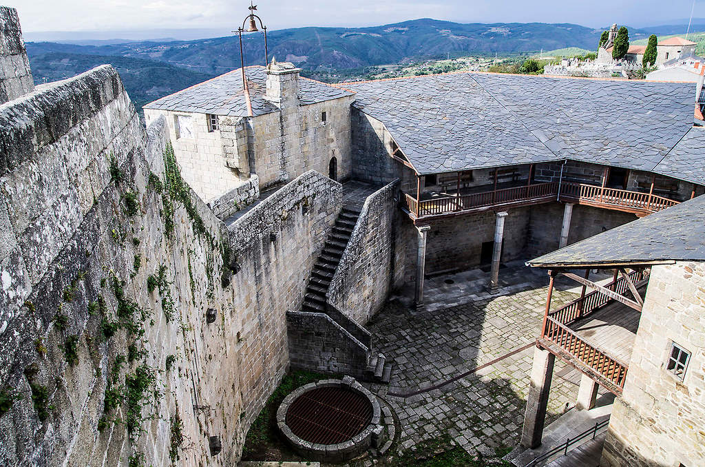 Pueblos con más encanto: Visita Castro Caldelas en Ourense.