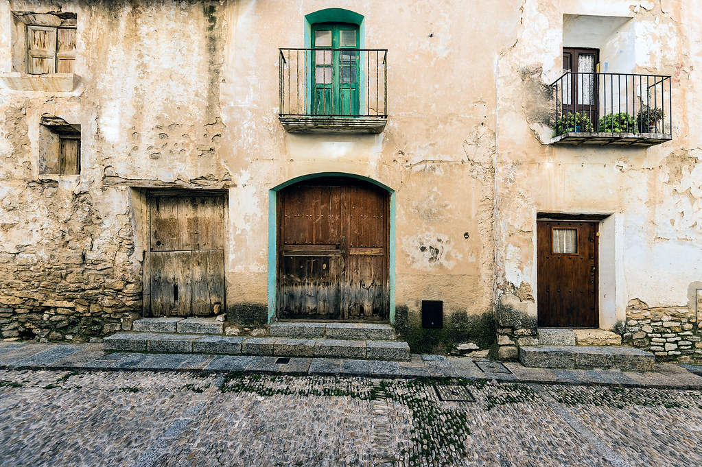 Pueblos con más encanto: Viaja a Mirambel en Teruel.