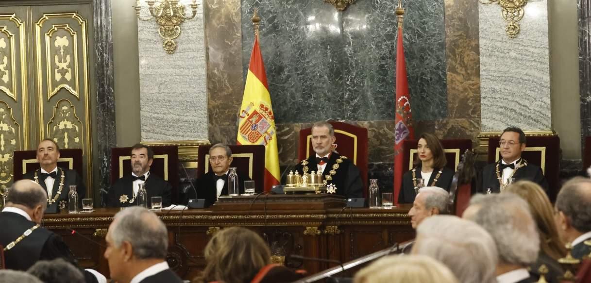 El rey, en el centro, en la apertura del año judicial (Foto: Casa del Rey).