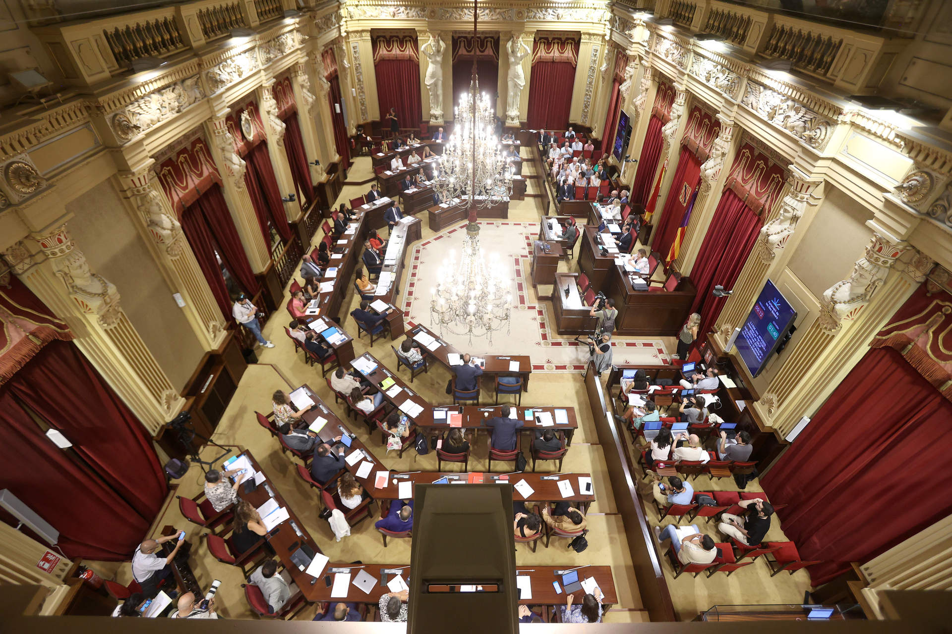 El Parlamento balear valida el decreto que elimina el requisito de catalán para trabajar en la sanidad pública