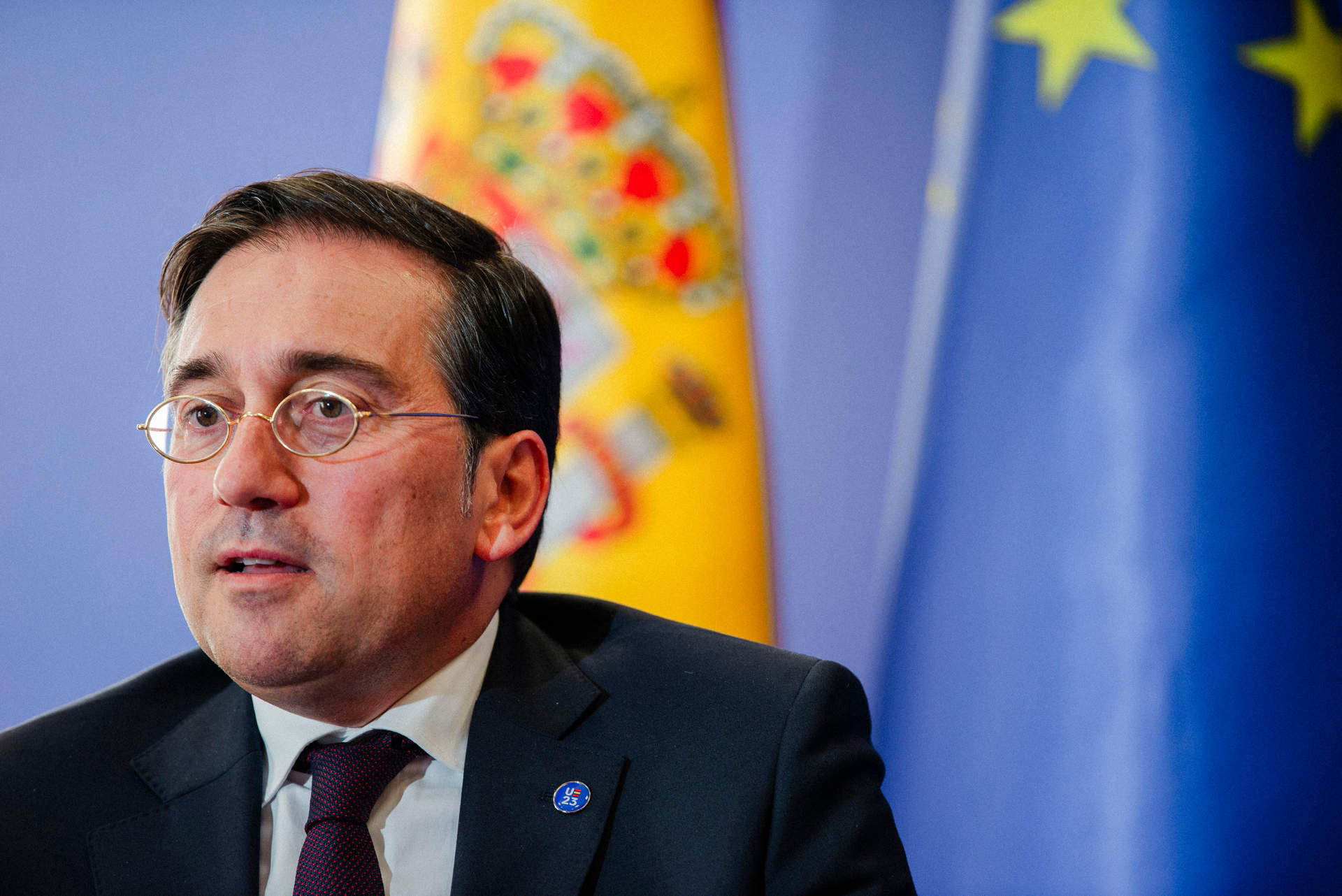 El ministro de Asuntos Exteriores, Unión Europea y Cooperación en funciones, José Manuel Albares, durante una entrevista para Europa Press, en la fábrica de Armas de Toledo, a 31 de agosto de 2023, en Toledo, Castilla-La Mancha.