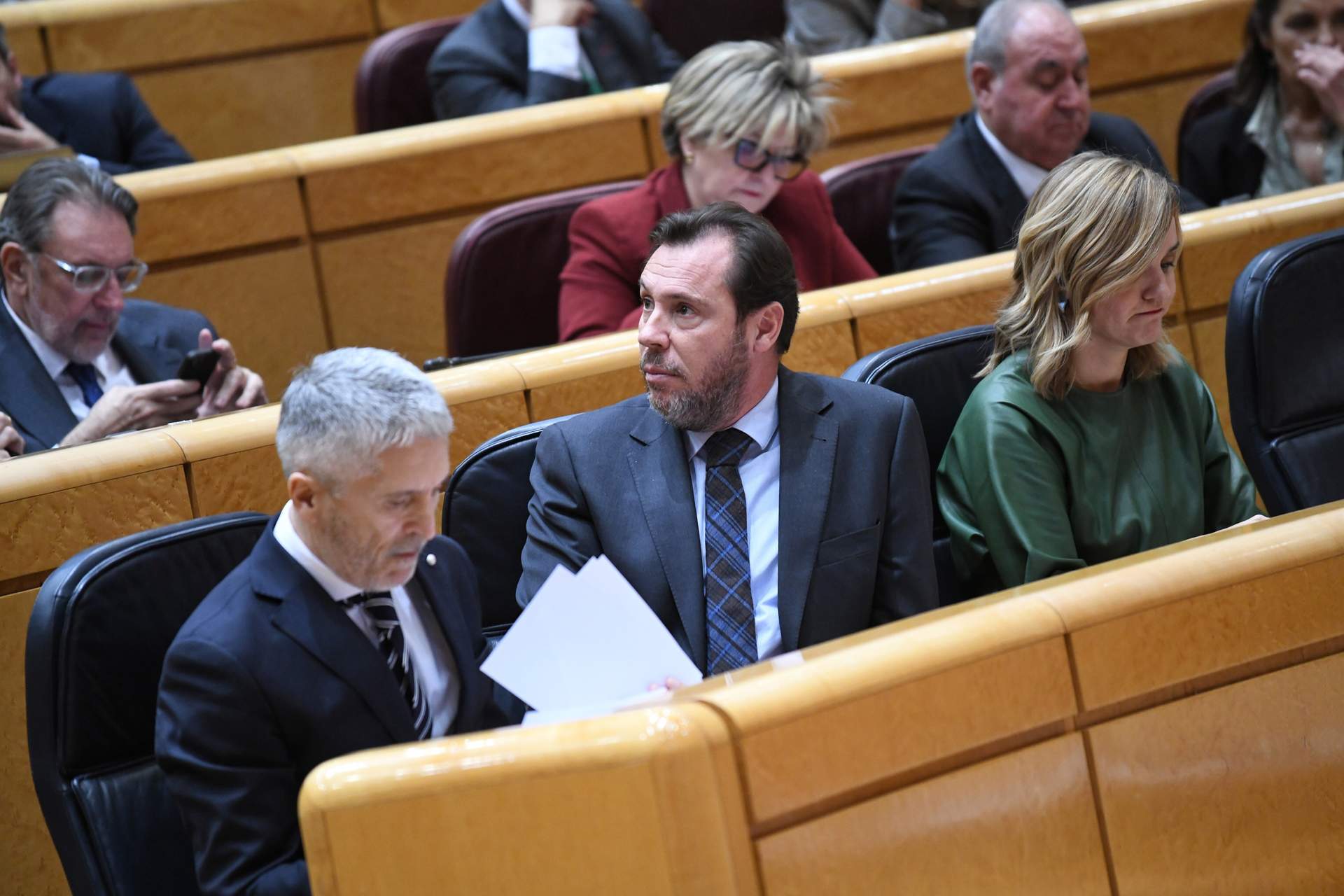 De izquierda a derecha. El ministro de Interior, Fernando Grande-Marlaska; el ministro de Transporte y Movilidad Sostenible, Óscar Puente y la ministra Portavoz y ministra de Educación, Formación Profesional y Deporte, Pilar Alegría, durante un pleno en el Senado.