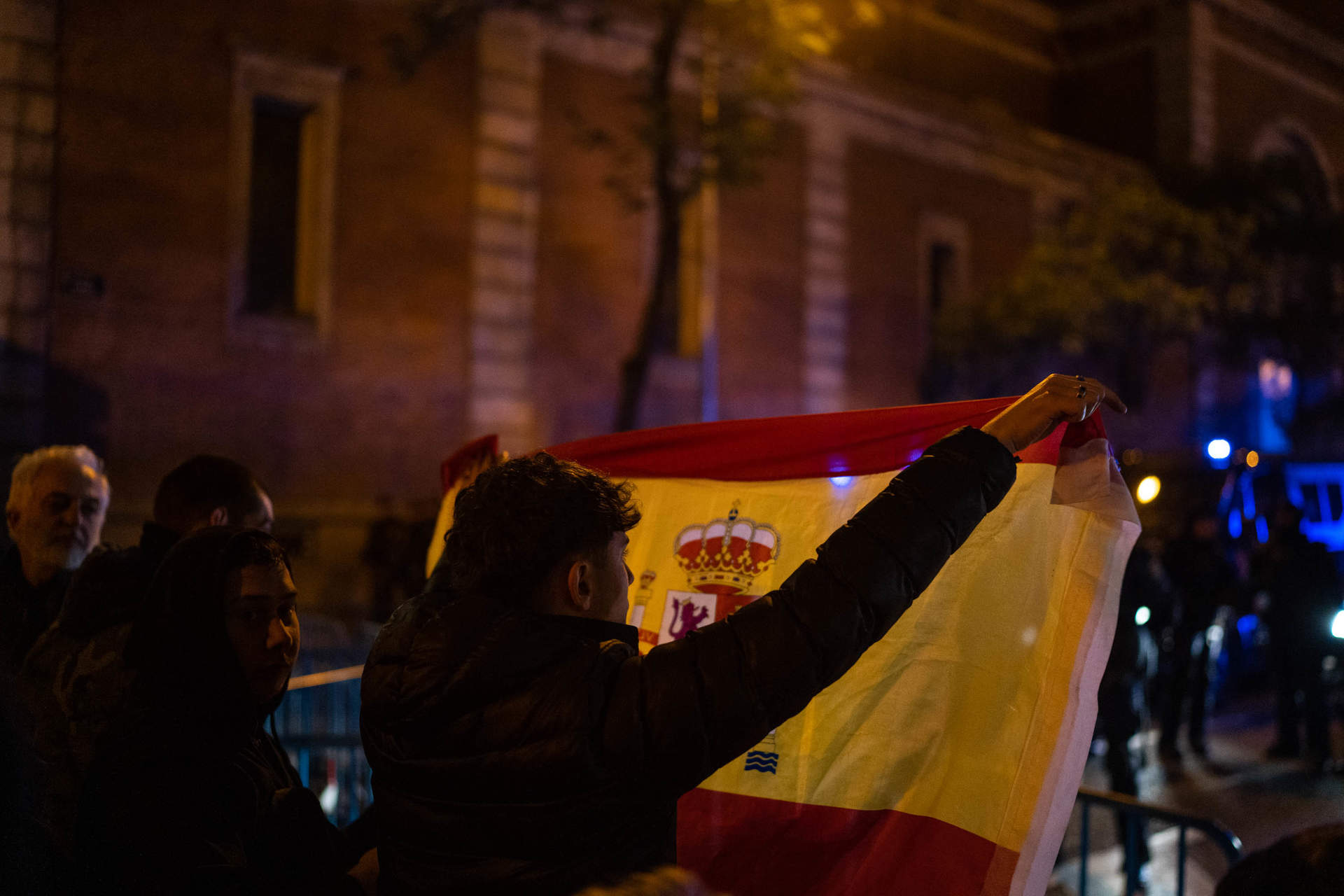 La cuadragésima octava noche de protestas reúne a cien personas en Ferraz