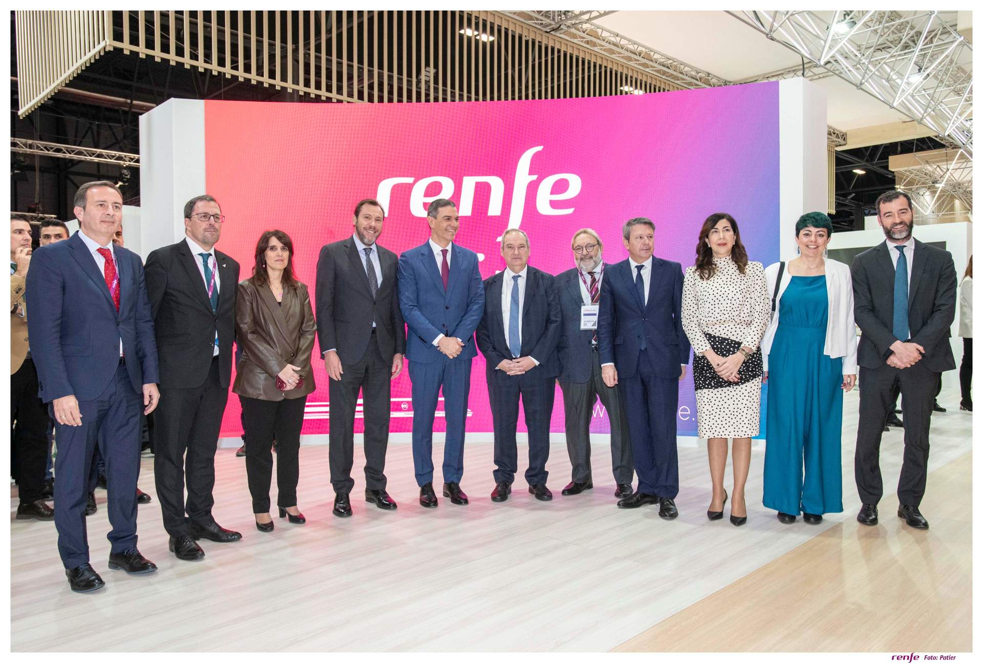 Renfe firma en Fitur acuerdos con medio centenar de instituciones y empresas de turismo