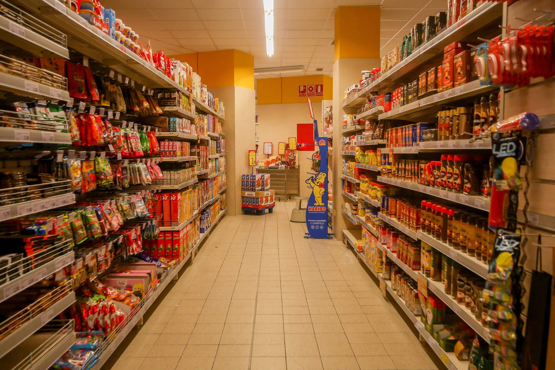 Un pasillo de un supermercado de Madrid.
