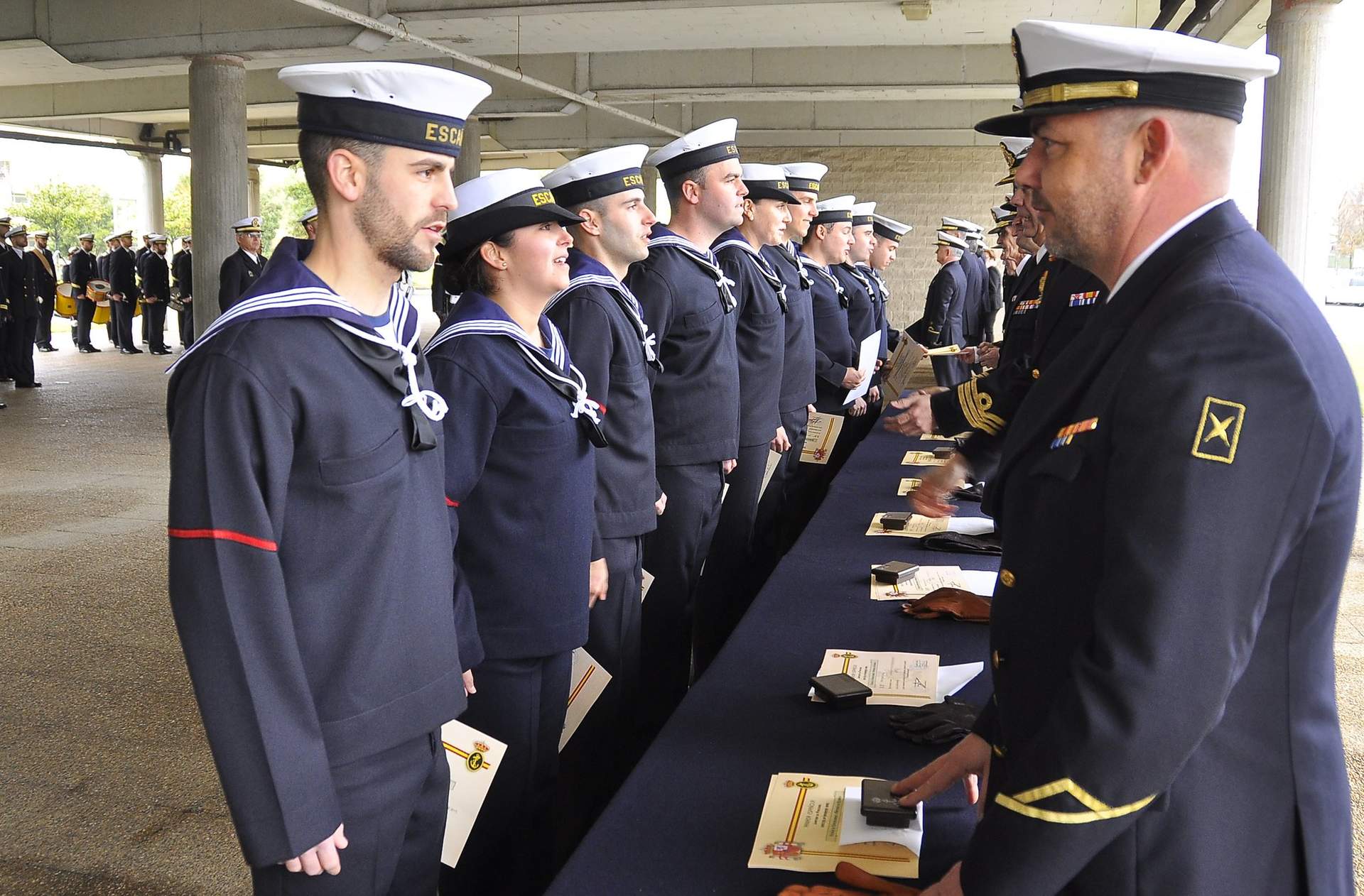 Entrega de diplomas a la nueva promoción de marineros en la Escuela de Especialidades Antonio Escaño, en 2018 (Foto: Armada).
