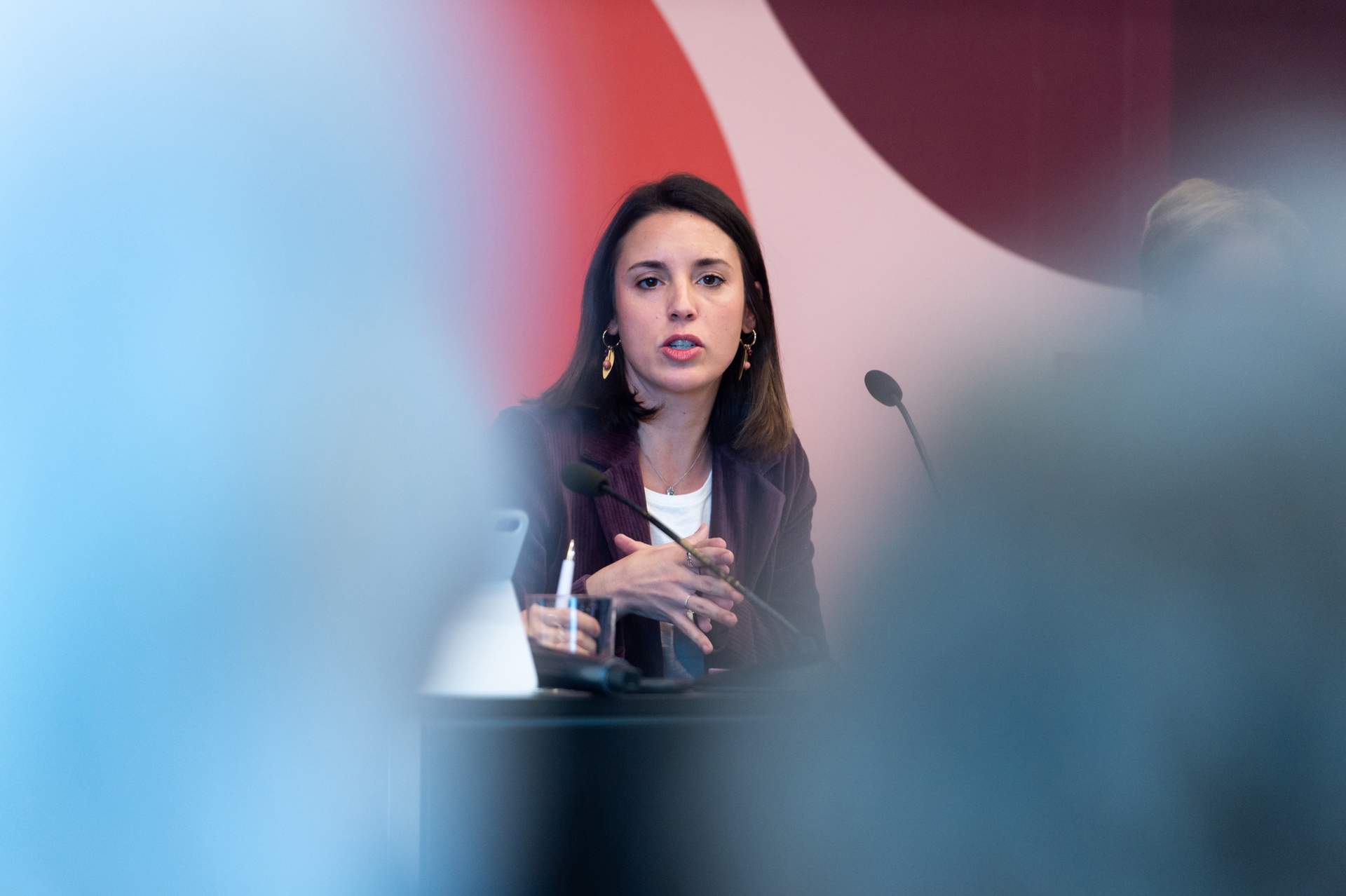 La candidata de Podemos a las elecciones europeas, Irene Montero, durante el coloquio 'De la Manada a Jennifer Hermoso: los límites del consentimiento', en el Círculo de Bellas Artes, a 5 de marzo de 2024, en Madrid.