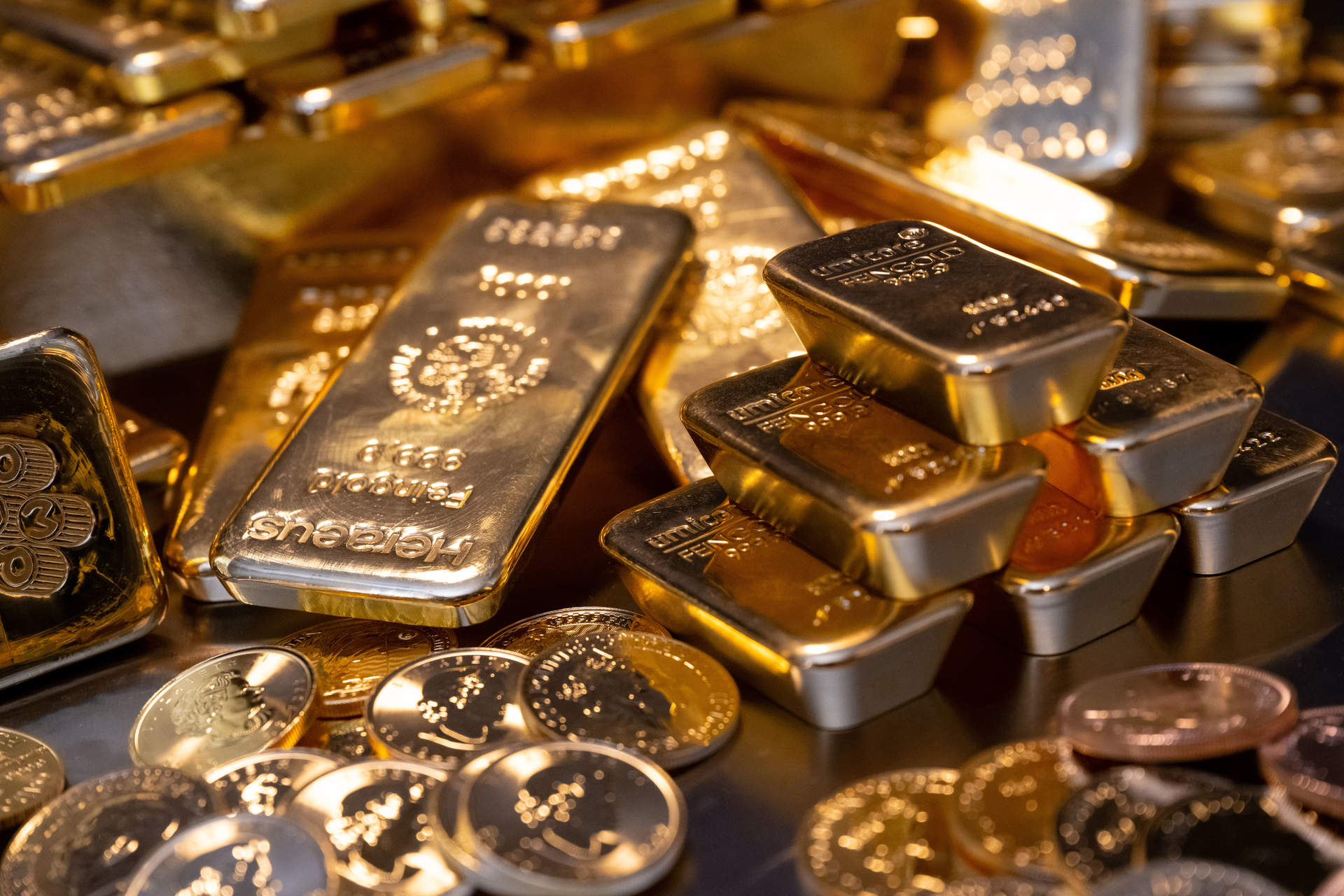 El oro rompe máximos por cuarto día y alcanza los 2.185 dólares tras el informe de empleo de EEUU