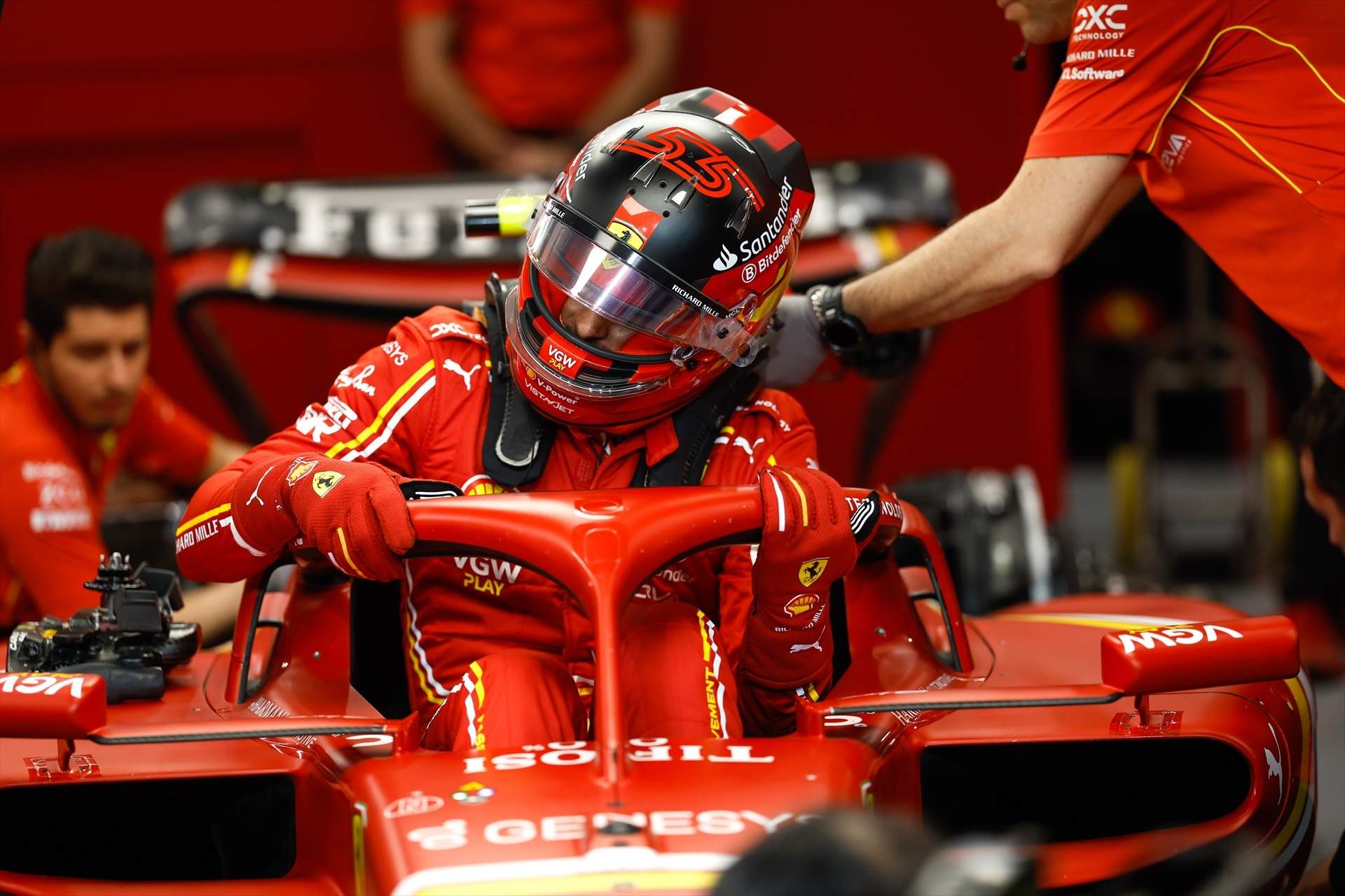 Carlos Sainz,operado con éxito de apendicitis en Jeddah, estará listo para subirse al Ferrari en el GP de Australia el 22 de marzo