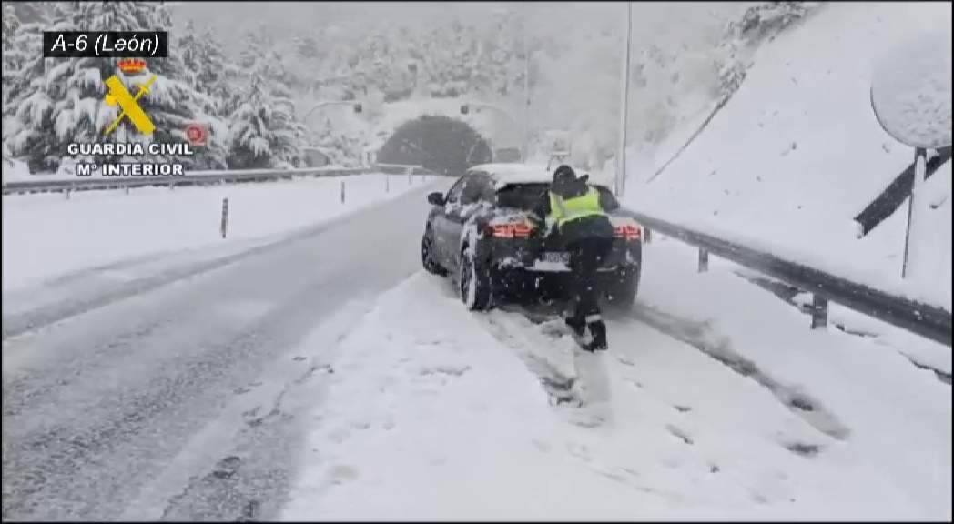 España bajo el azote de un nuevo temporal: nevadas, lluvias y fuertes vientos