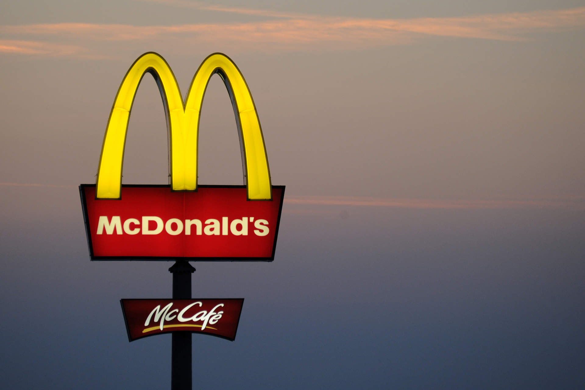 McDonald's descarta un ciberataque y atribuye a un proveedor externo el fallo informático global