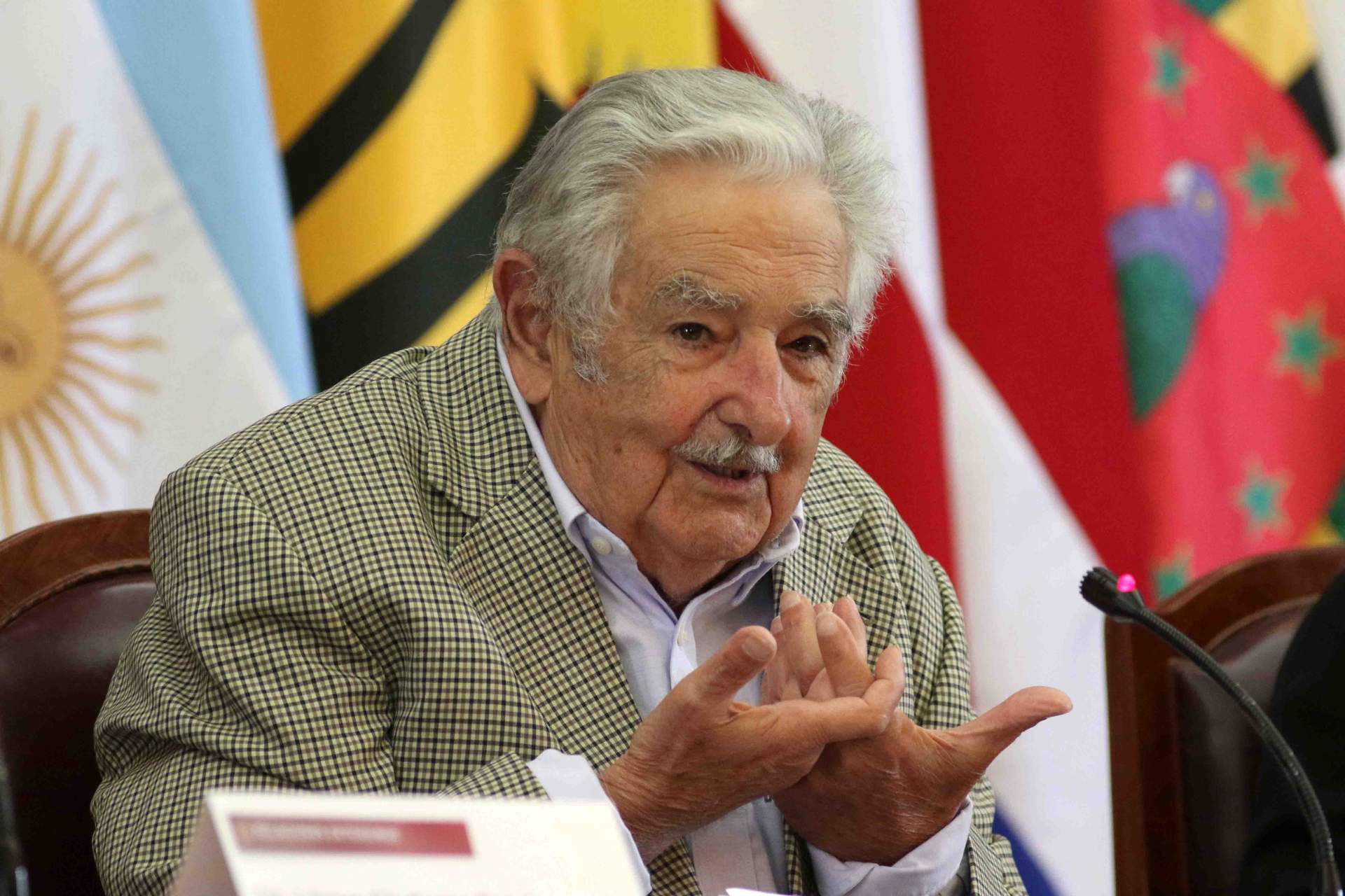 El expresidente de Uruguay José Mujica apoya a Díaz y su esfuerzo por aunar al movimiento progresista en torno a Sumar