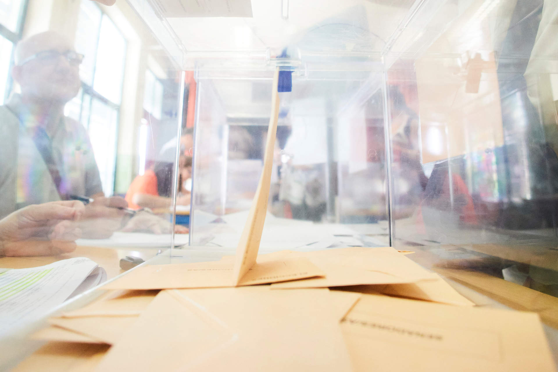 Vox propone reformar la ley electoral para que los votos por correo se cuenten por separado y evitar posibles fraudes