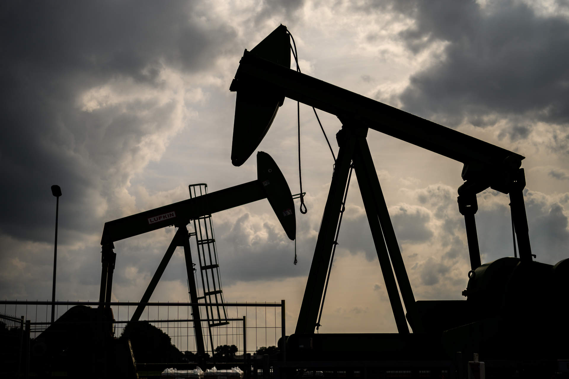 La AIE recorta su previsión de la demanda mundial de petróleo por el menor consumo entre las economías OCDE