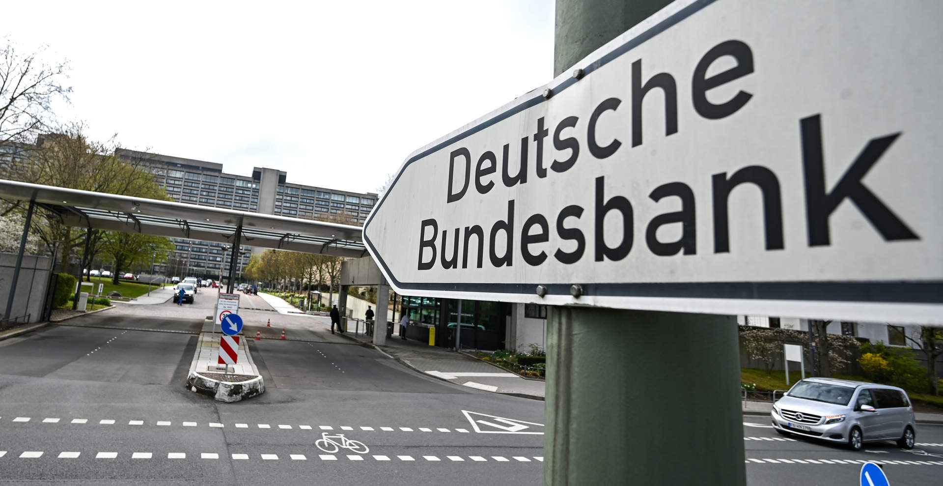 El Bundesbank dice que Alemania volvió a crecer en el primer trimestre y esquivó la recesión